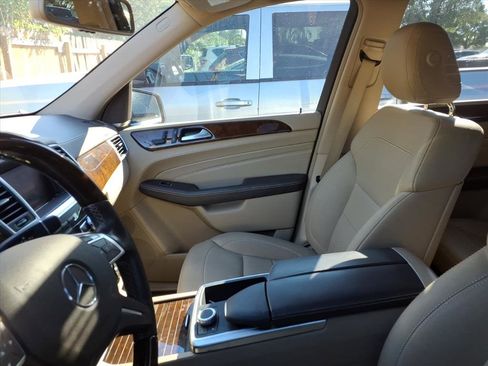 Used 2015 Mercedes-Benz ML 400 4MATIC image 11