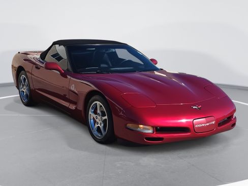 Used 2004 Chevrolet Corvette NA w/ Preferred Equipment Group image 3