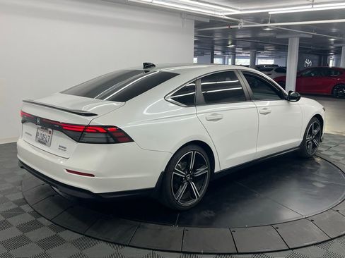 Used 2024 Honda Accord Sport image 4