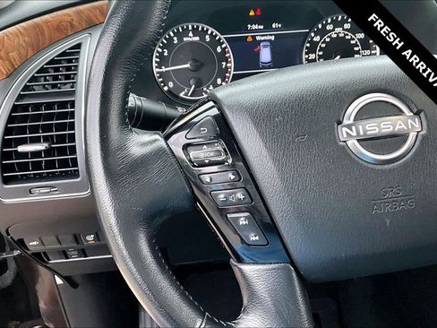 Used 2022 Nissan Armada SL w/ Captain's Chairs Package AWD/4WD image 11