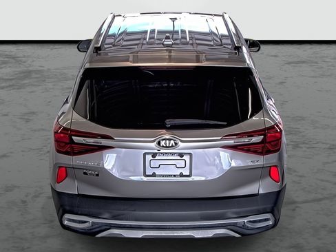 Used 2021 Kia Seltos EX AWD/4WD image 3