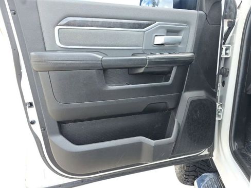 Used 2019 RAM 2500 Big Horn AWD/4WD image 12
