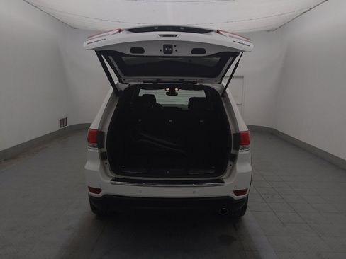 Used 2019 Jeep Grand Cherokee Limited AWD/4WD image 29