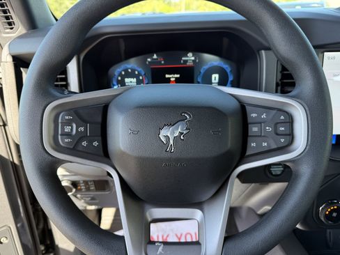 New 2026 Ford Bronco 2-Door AWD/4WD image 24