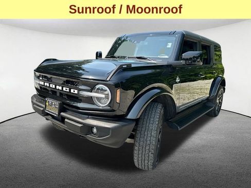 Used 2025 Ford Bronco Outer Banks AWD/4WD image 5