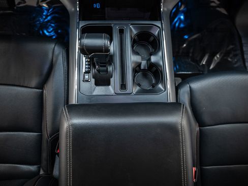 Certified 2022 Ford F150 Lariat w/ Equipment Group 502A High image 31