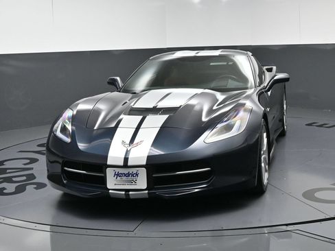 Used 2014 Chevrolet Corvette Stingray Coupe RWD image 5