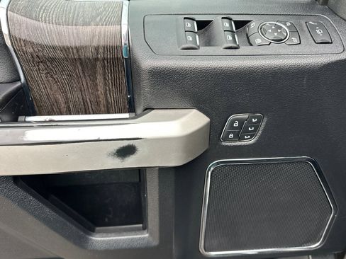 Used 2021 Ford F250 Lariat w/ Chrome Package image 10