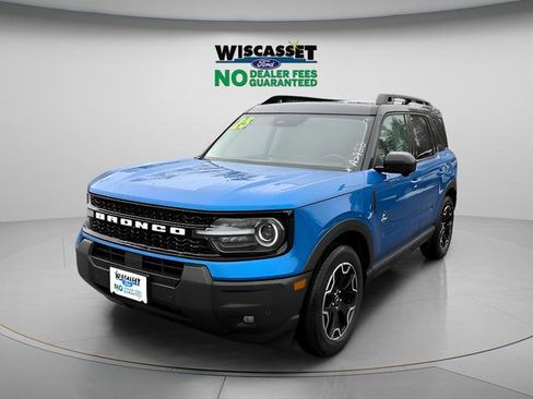 Certified 2025 Ford Bronco Sport Outer Banks w/ Outer Banks Tech Package+ AWD/4WD image 18