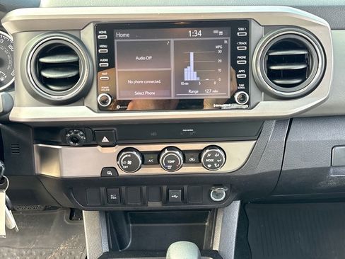 Used 2021 Toyota Tacoma SR5 w/ SR5 Appearance Package (SM) image 22