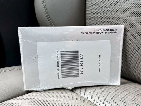 New 2025 Lincoln Corsair Grand Touring image 40