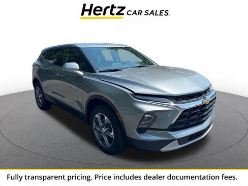 Used 2026 Chevrolet Blazer LT FWD image 1