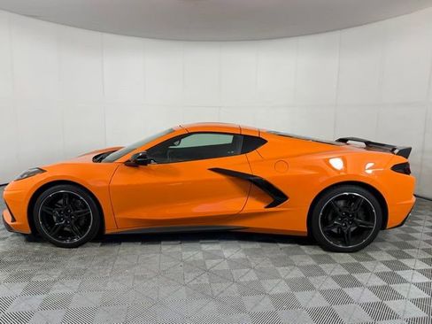 Used 2022 Chevrolet Corvette Stingray Coupe w/ Z51 Performance Package RWD image 3