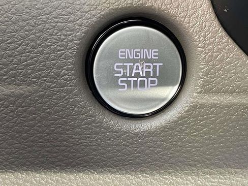 New 2026 Kia Carnival EX image 35