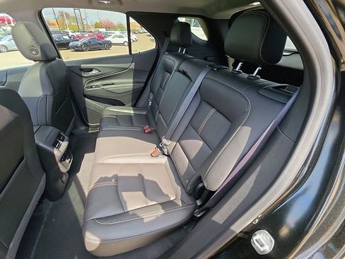 Used 2022 Chevrolet Equinox Premier AWD/4WD image 30