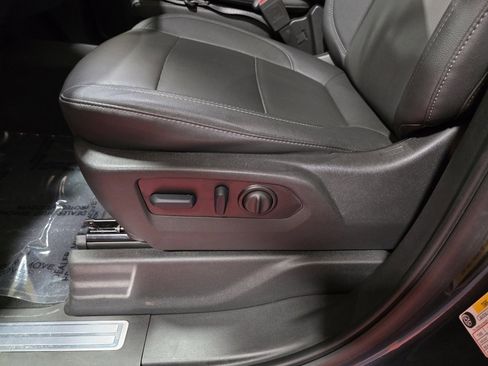 Used 2022 GMC Sierra 1500 SLT image 14