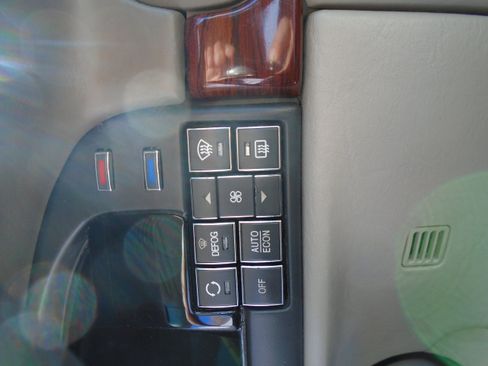 Used 1998 Cadillac De Ville image 16