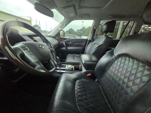 Used 2019 INFINITI QX80 Luxe w/ 22" Wheel Package RWD image 9