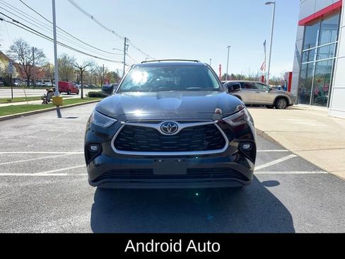 Used 2023 Toyota Highlander AWD image 9