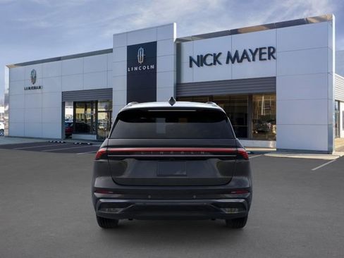 New 2026 Lincoln Nautilus Reserve w/ Jet Appearance Package image 5