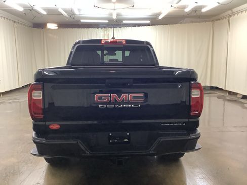 Used 2024 GMC Canyon Denali AWD/4WD image 6