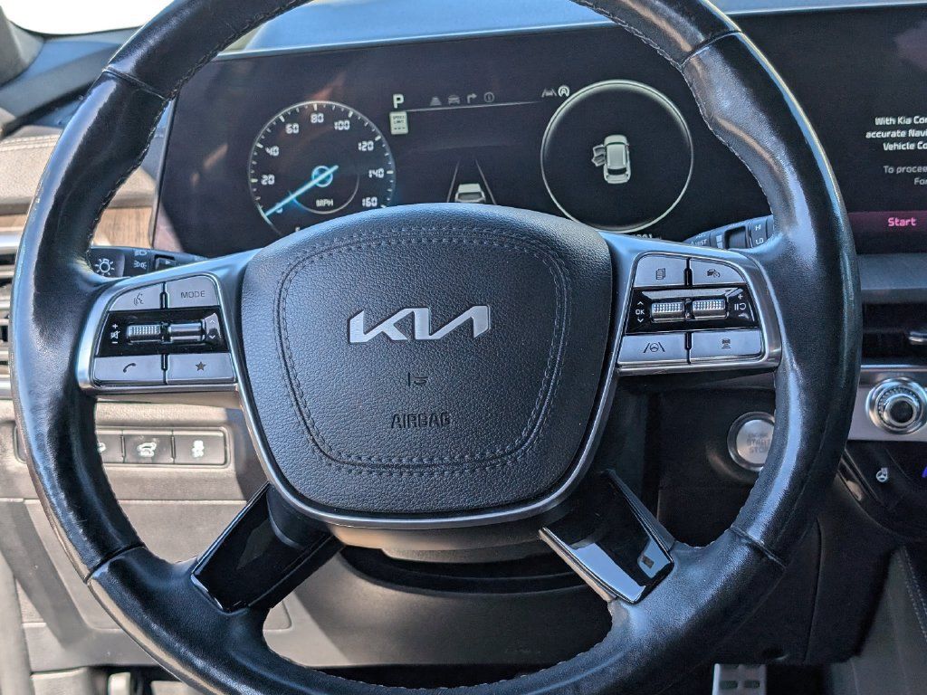 Certified 2024 Kia Telluride SX Prestige w/ Towing Package AWD/4WD image 17