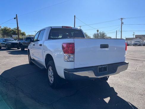 Used 2011 Toyota Tundra 4x4 CrewMax image 5