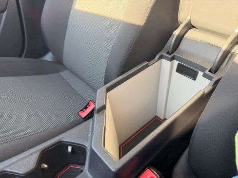 Used 2021 Volkswagen Jetta S image 33