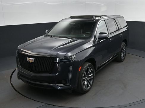 Used 2022 Cadillac Escalade Sport w/ Touring Package AWD/4WD image 30
