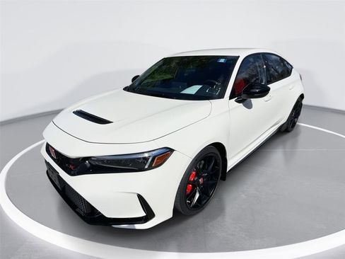 Used 2024 Honda Civic Type R image 1