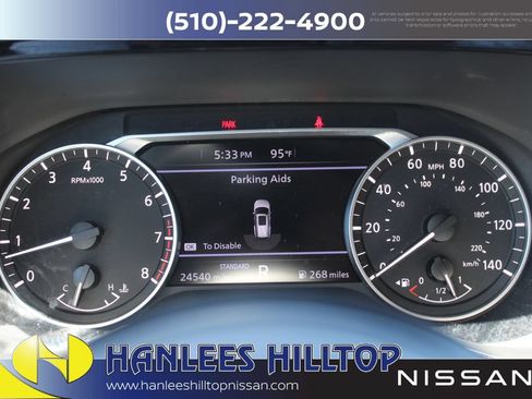 Used 2025 Nissan Pathfinder SV FWD image 32