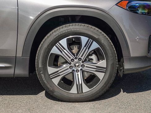 Certified 2024 Mercedes-Benz EQB 300 4MATIC image 11