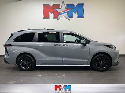 Used 2024 Toyota Sienna XLE Woodland Edition