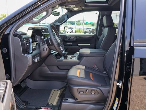 New 2026 GMC Sierra 1500 AT4 w/ AT4 Premium Package AWD/4WD image 6