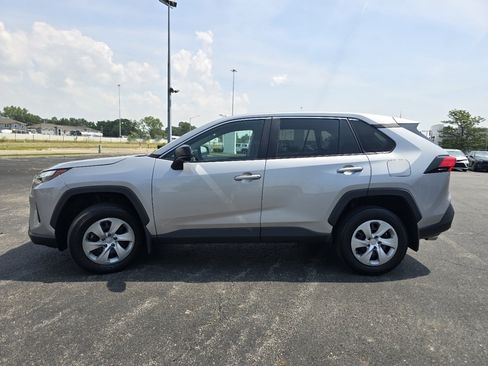 Certified 2023 Toyota RAV4 LE AWD/4WD image 10