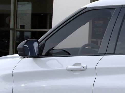 New 2025 Ford Explorer Active image 22