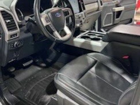 Certified 2022 Ford F250 Lariat w/ Chrome Package image 6