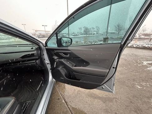 Used 2024 Subaru Crosstrek 2.5i Limited w/ Crosstrek Mirror Package image 28