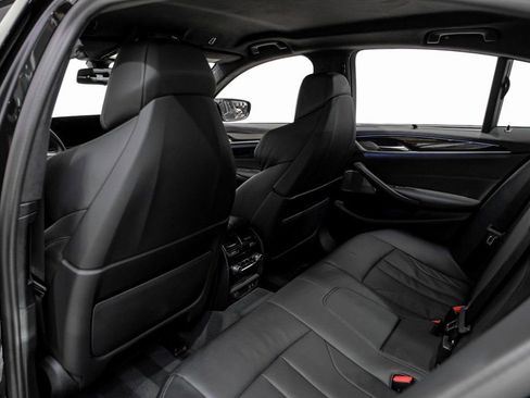 Used 2022 BMW M5 w/ Executive Package image 35