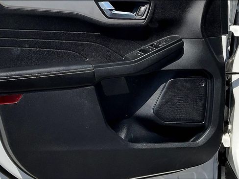 Used 2021 Ford Escape SE FWD image 19