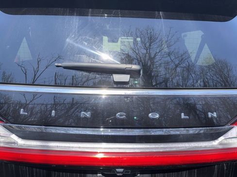 Used 2021 Lincoln Navigator L Reserve image 8