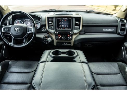 Used 2021 RAM 1500 Laramie w/ Off Road Group image 17