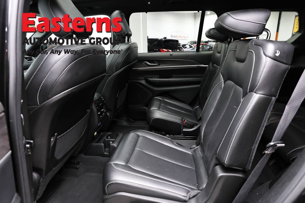 Used 2024 Jeep Grand Cherokee L Limited w/ Luxury Tech Group II AWD/4WD image 24