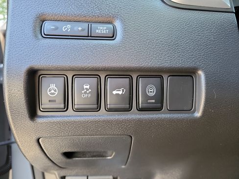 Certified 2024 Nissan Murano Platinum w/ Cargo Package FWD image 32