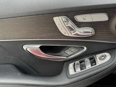 Used 2020 Mercedes-Benz C 300 4MATIC Sedan image 22