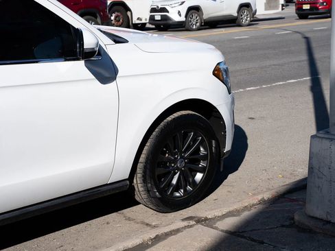 Used 2020 Ford Expedition Max Limited w/ Equipment Group 301A image 4