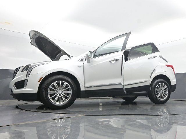 Used 2017 Cadillac XT5 Luxury w/ Driver Awareness Package AWD/4WD image 59