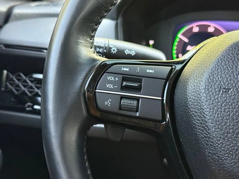 Used 2024 Honda Accord Touring image 15