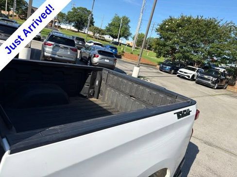 Used 2024 Chevrolet Silverado 1500 Custom Trail Boss w/ Dark Appearance Package AWD/4WD image 12