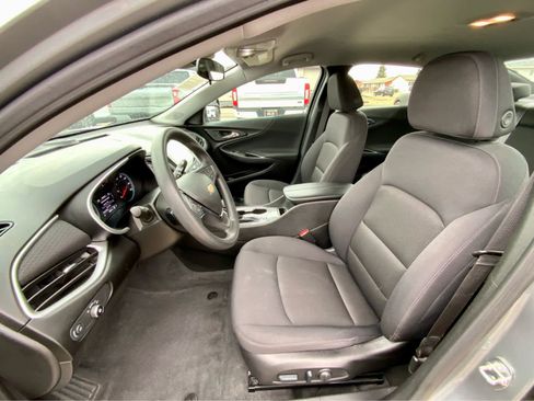 Used 2024 Chevrolet Malibu LT image 21